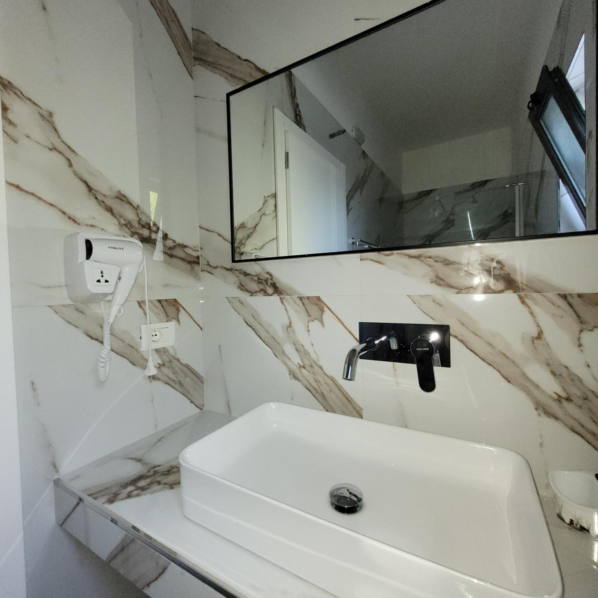 Hotel Erandi Ринас Экстерьер фото