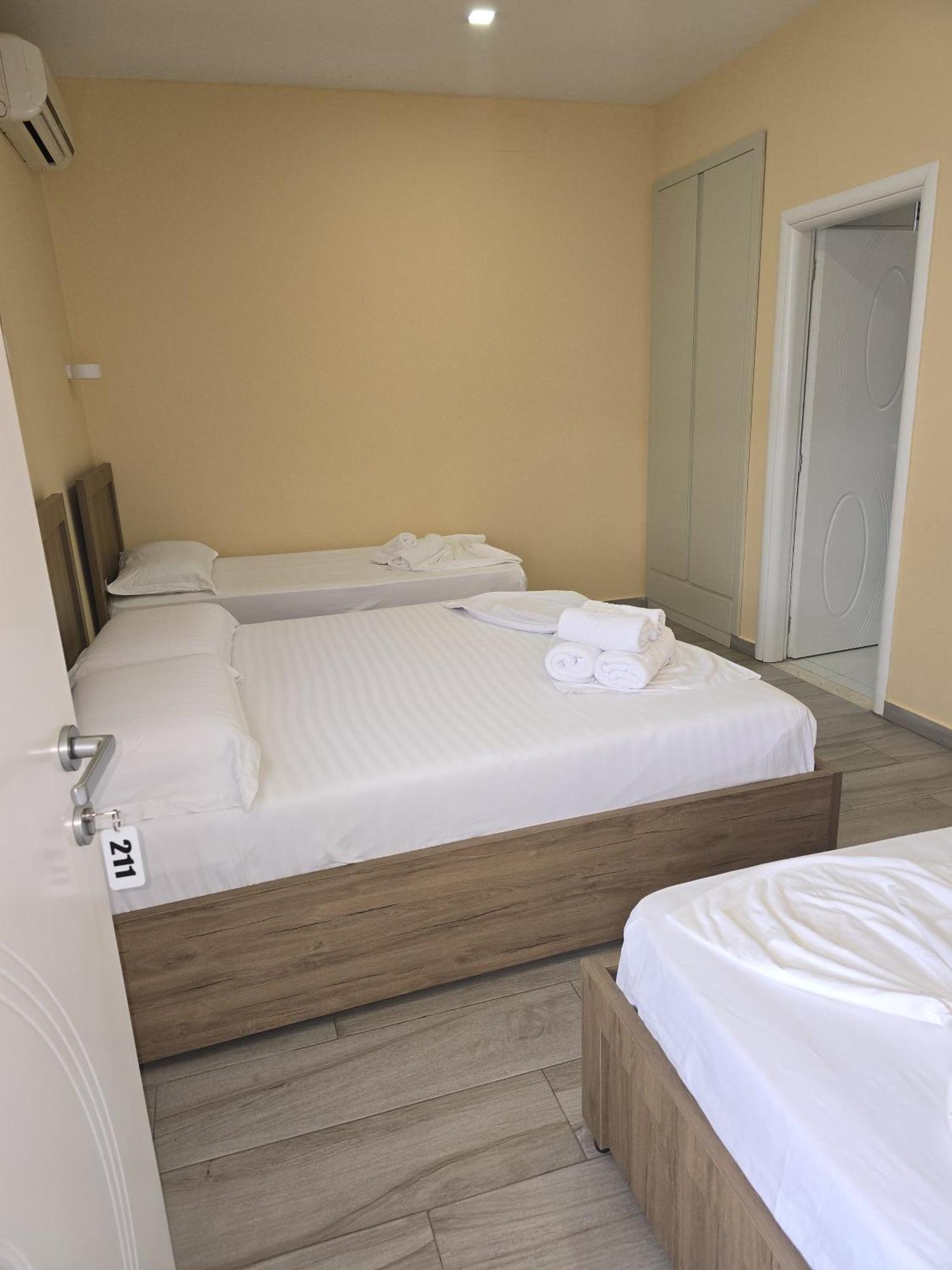 Hotel Erandi Ринас Экстерьер фото